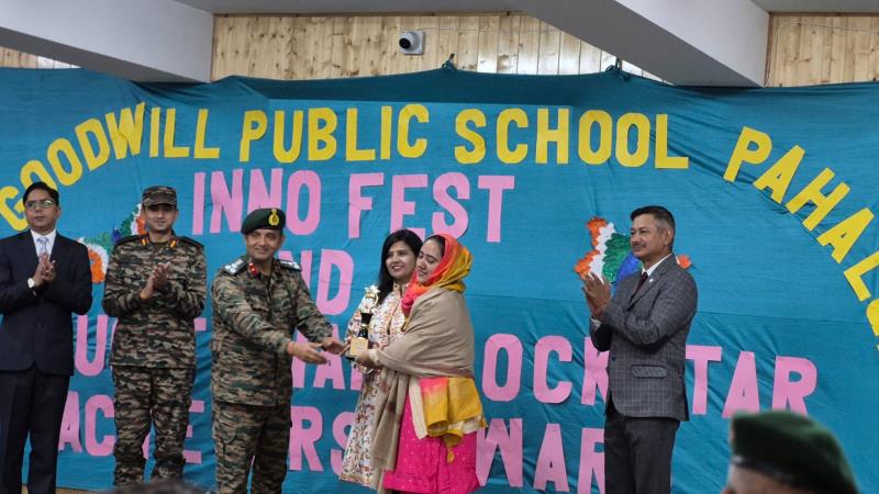 CREATIVE EDUCATOR AWARD